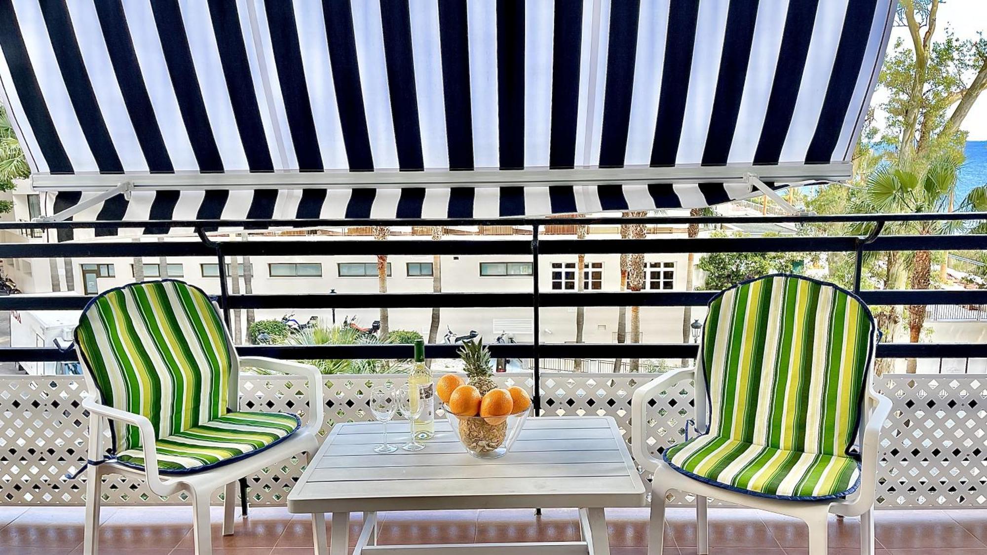 Beachfront 1Br Apartment In Center Of Marbella! Dış mekan fotoğraf